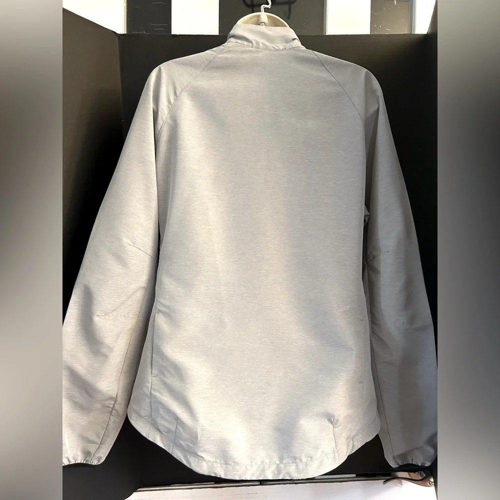 Nike Running gray swoosh Asymmetrical athletic jacket with zipper Sz-M H13‎